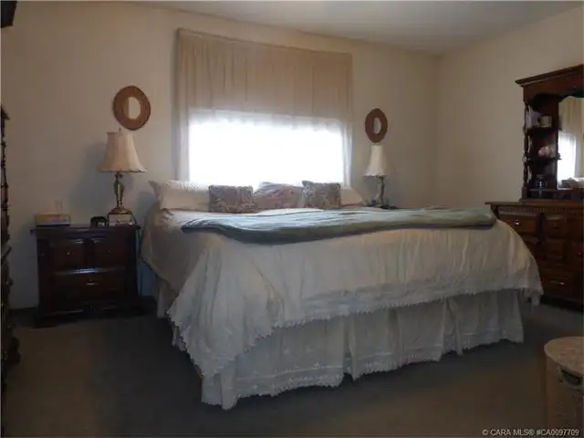 HOUSE FOR RENT – Dempsey Street, Deer Park, Red Deer. - Photo 4