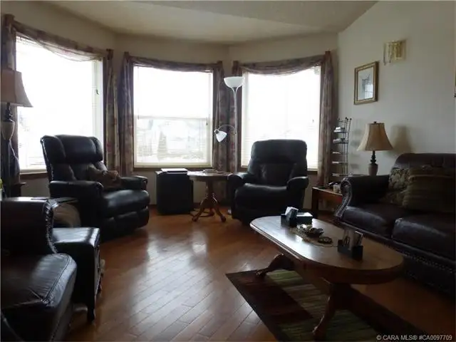 HOUSE FOR RENT – Dempsey Street, Deer Park, Red Deer. - Photo 7