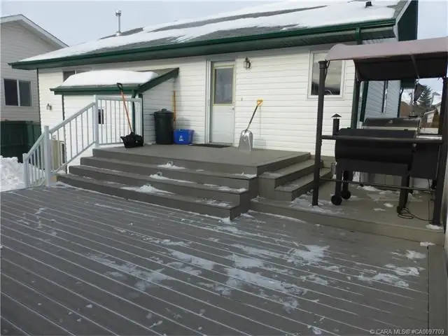 HOUSE FOR RENT – Dempsey Street, Deer Park, Red Deer. - Photo 8