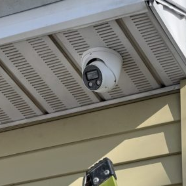 Your safety story starts with Security Cameras and Alarm System - Photo 3