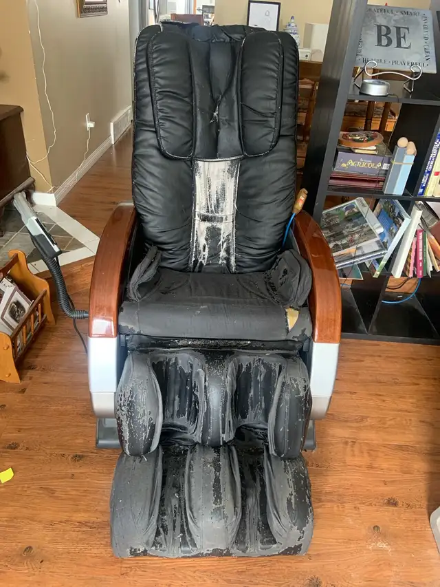 Free shiatsu massage chair