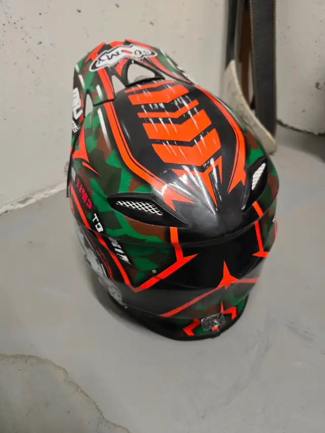 Motocross helmet - Photo 2