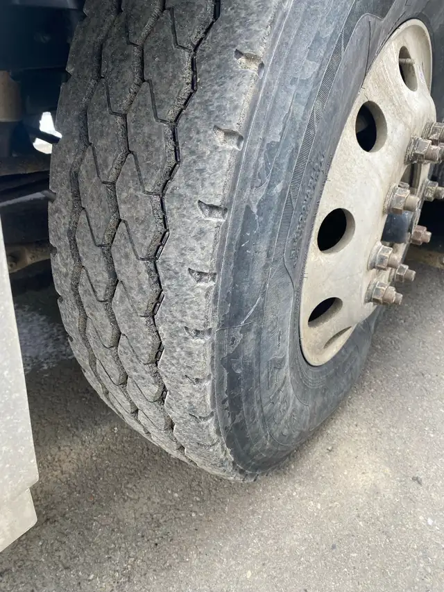 Volvo for sale - Photo 5