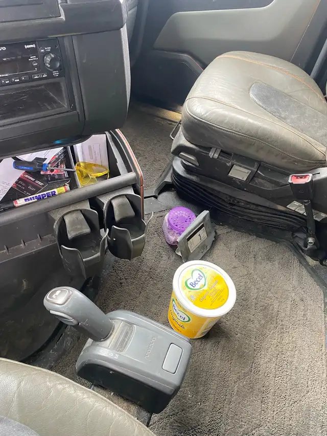 Volvo for sale - Photo 7