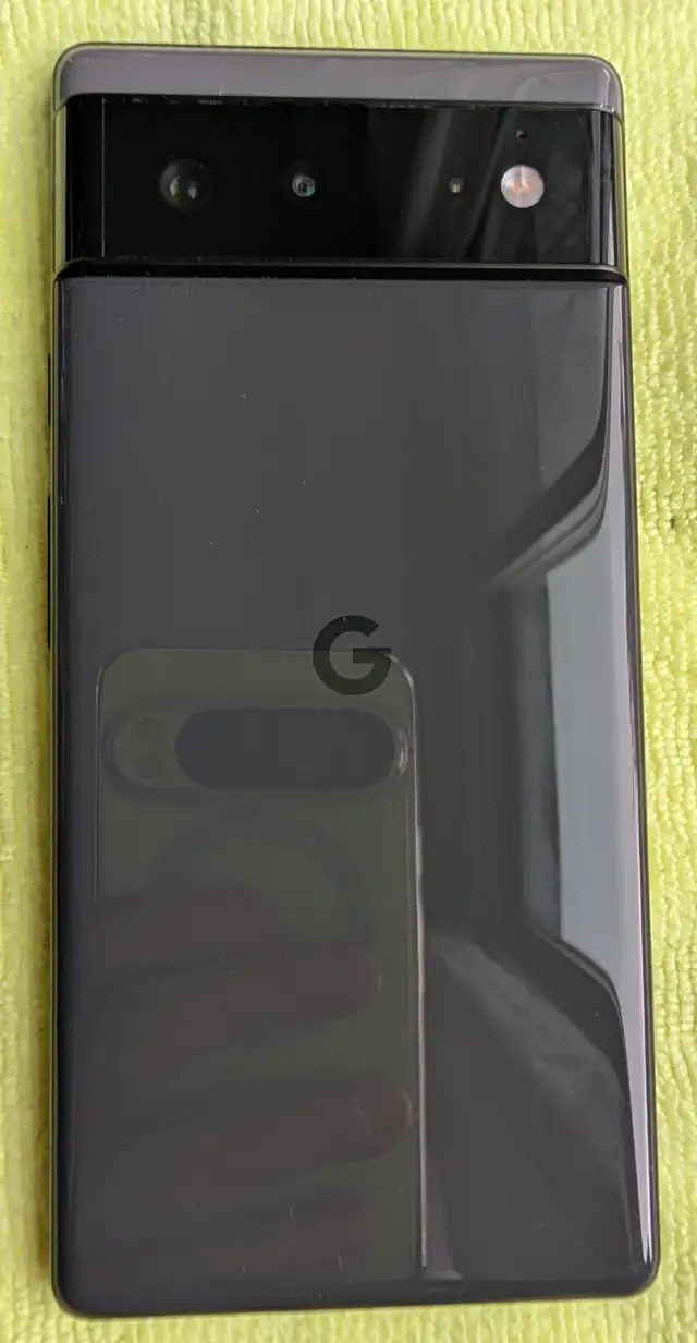 Google Pixel 6 Black 128GB in Excellent / Perfect Condition - Photo 2
