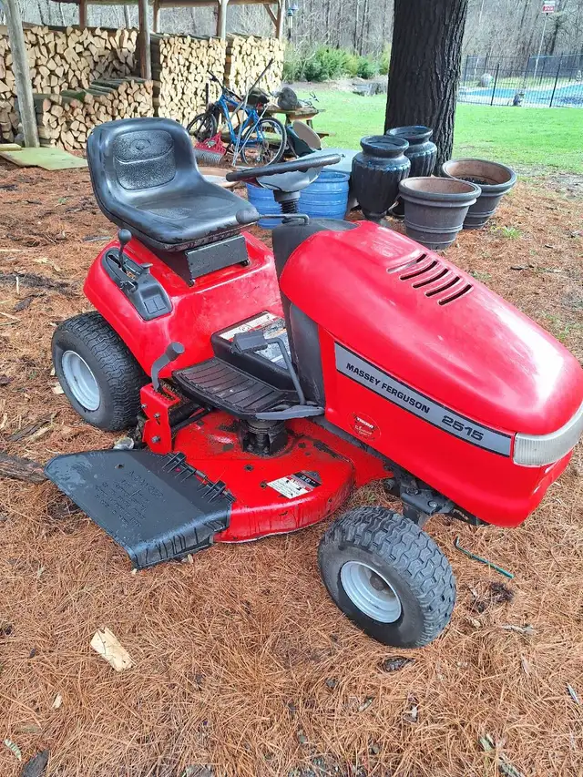 Garden Tractor - Photo 3