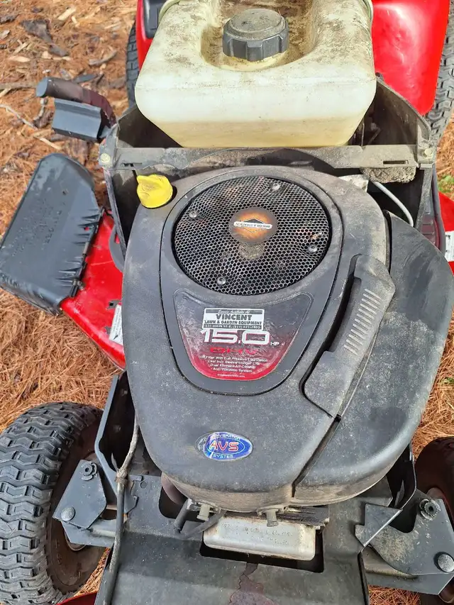 Garden Tractor - Photo 5