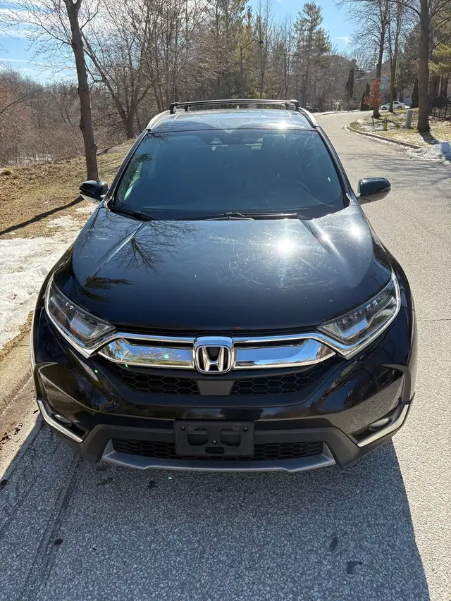 2019 Honda CRV Touring - Photo 2
