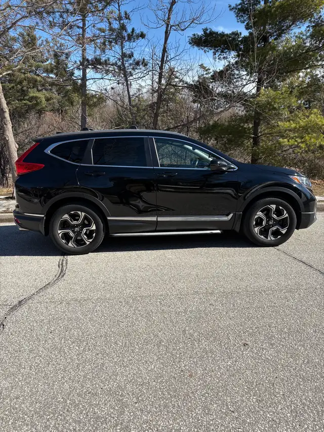2019 Honda CRV Touring - Photo 5