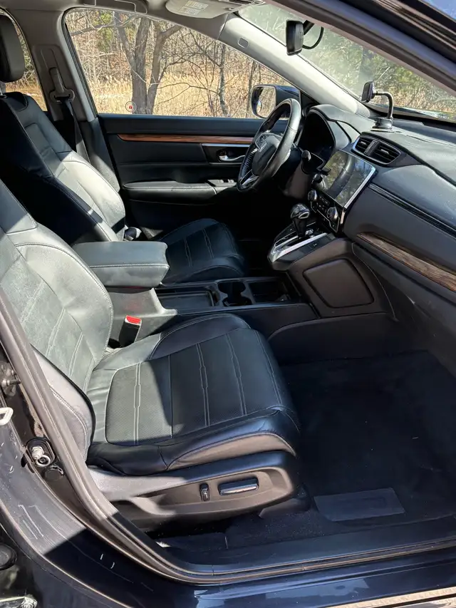 2019 Honda CRV Touring - Photo 7