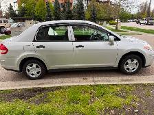 2011 NISSAN VERSA $3995-174000 Kms 4cyl automatic - Photo 3