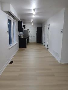 Updated 2 Bedroom Main Floor Bungalow in Long Branch South Etobi - Photo 2