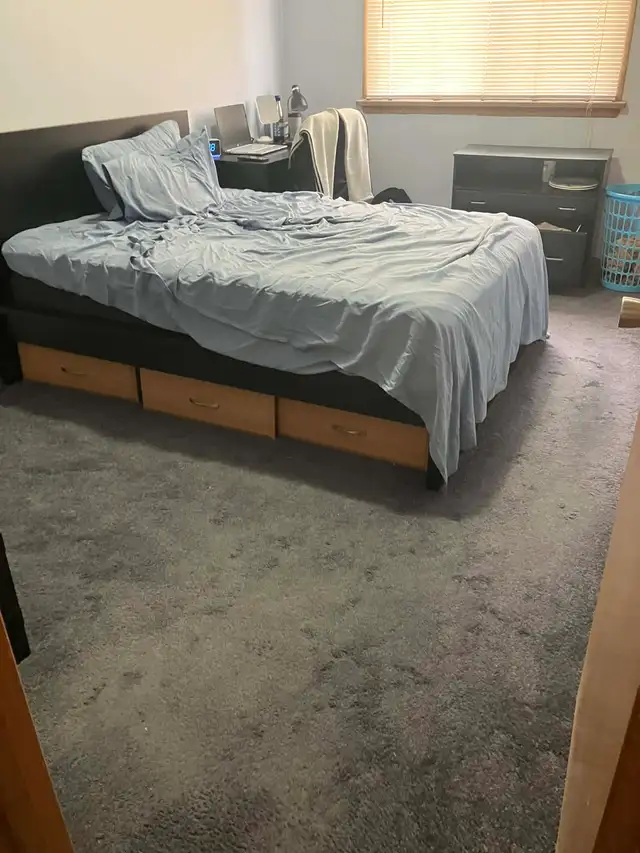 Room for rent available May 1st - Photo 3