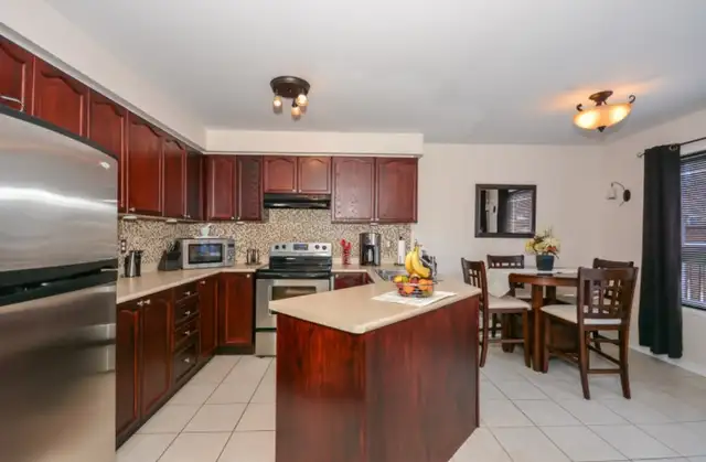 3 Bedroom Semi-Detached House. - Won’t Last ! - Photo 4