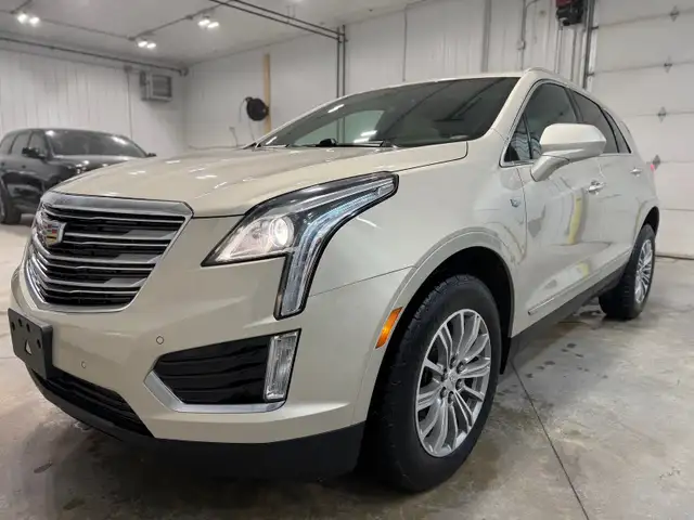 2017 CADILLAC XT5 LUXURY AWD CLEAN TITLE SAFETIED - Photo 3
