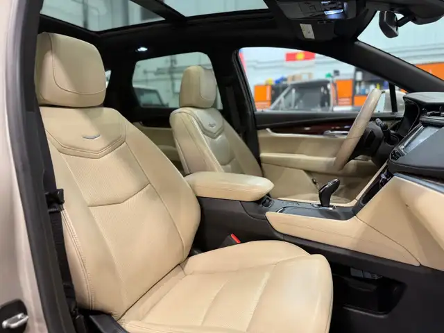 2017 CADILLAC XT5 LUXURY AWD CLEAN TITLE SAFETIED - Photo 9