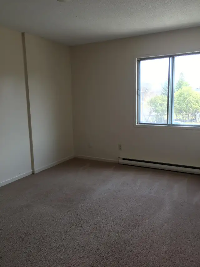 JUNE 1st 2 BEDROOM - $1799 - Photo 12