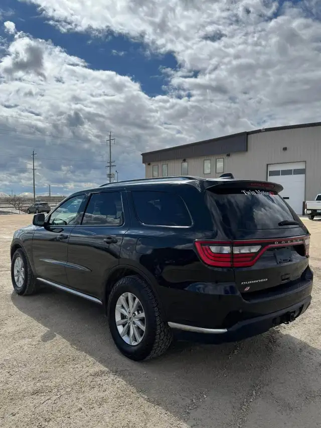 2022 Dodge Durango SXT - Photo 4