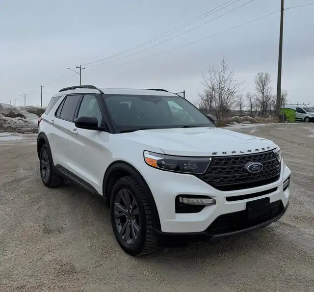 2022 Ford Explorer XLT - Photo 9