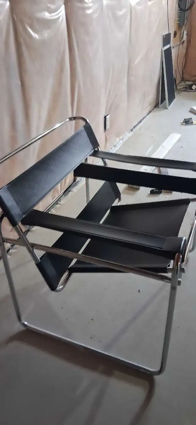 Wassily Chair - Photo 2