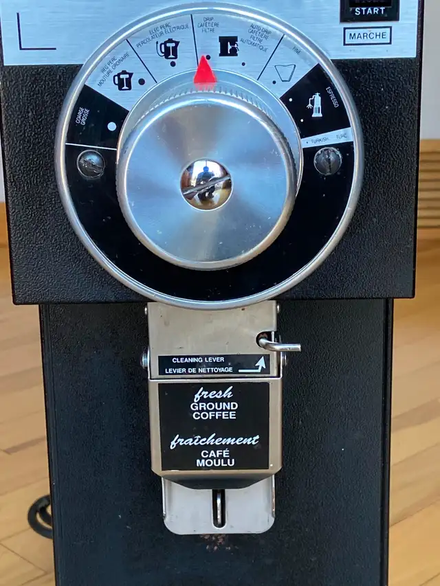 BUNN - G1 Bulk Coffee Grinder. Great Condition. 9 Grind Settings - Photo 6