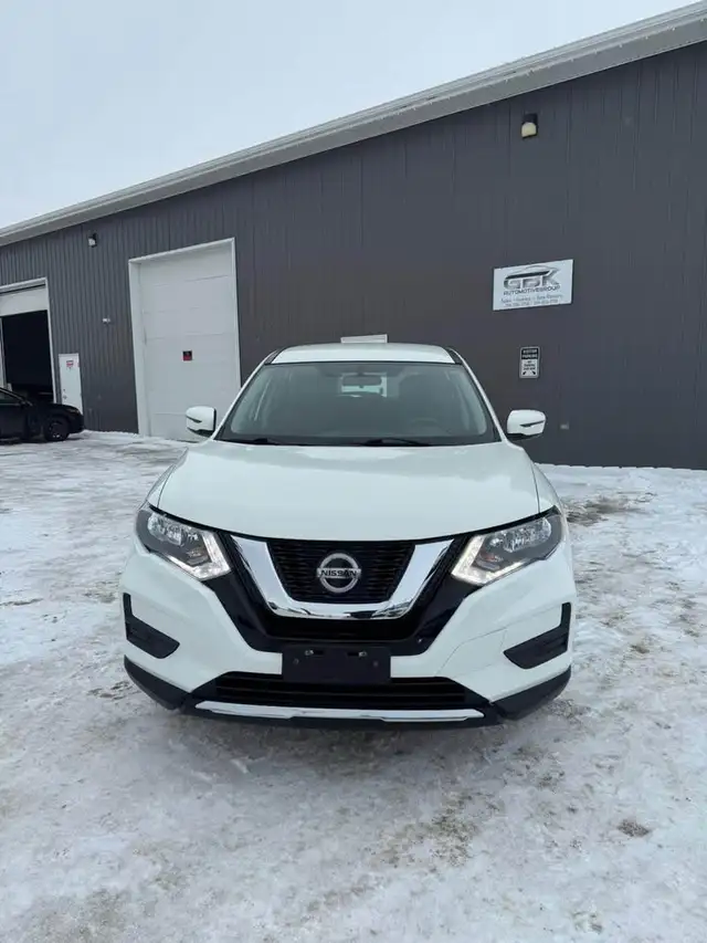 2018 Nissan Rogue S - Photo 2