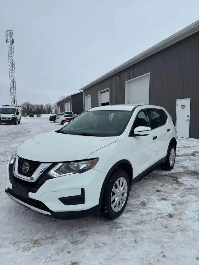 2018 Nissan Rogue S - Photo 3