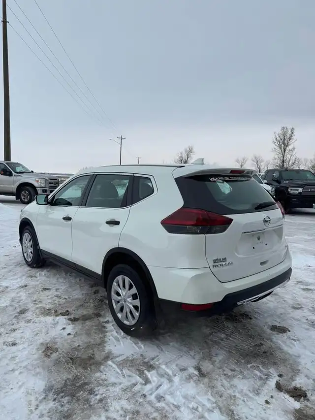 2018 Nissan Rogue S - Photo 6
