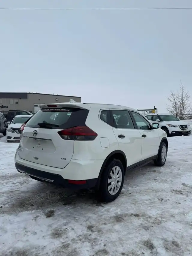 2018 Nissan Rogue S - Photo 8