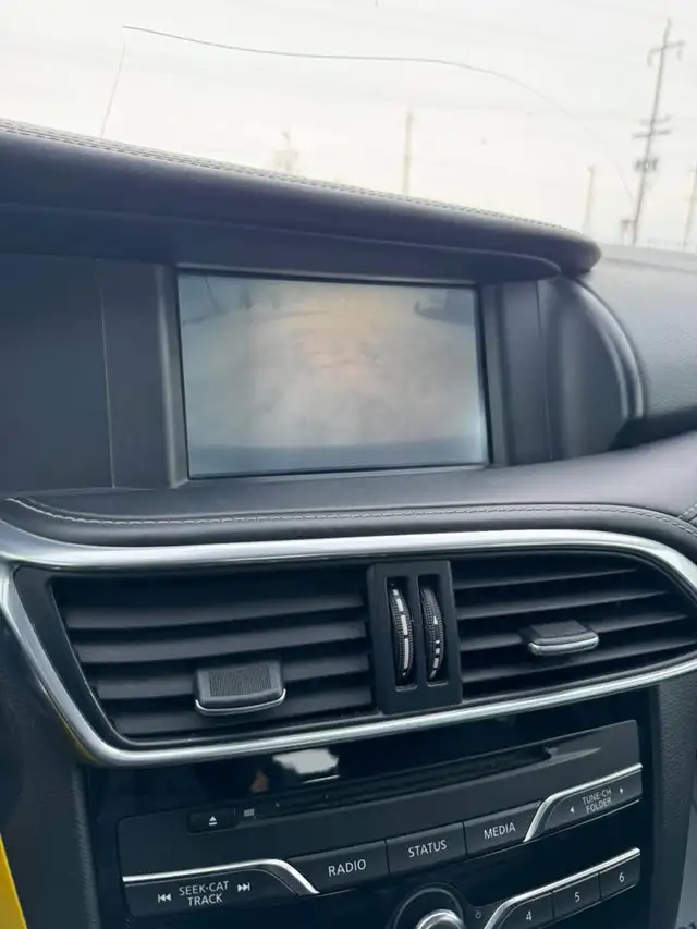 2017 Infiniti QX30 - Photo 12