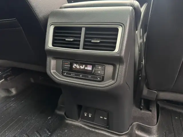 2024 Volkswagen Atlas SEL Highline - Photo 26