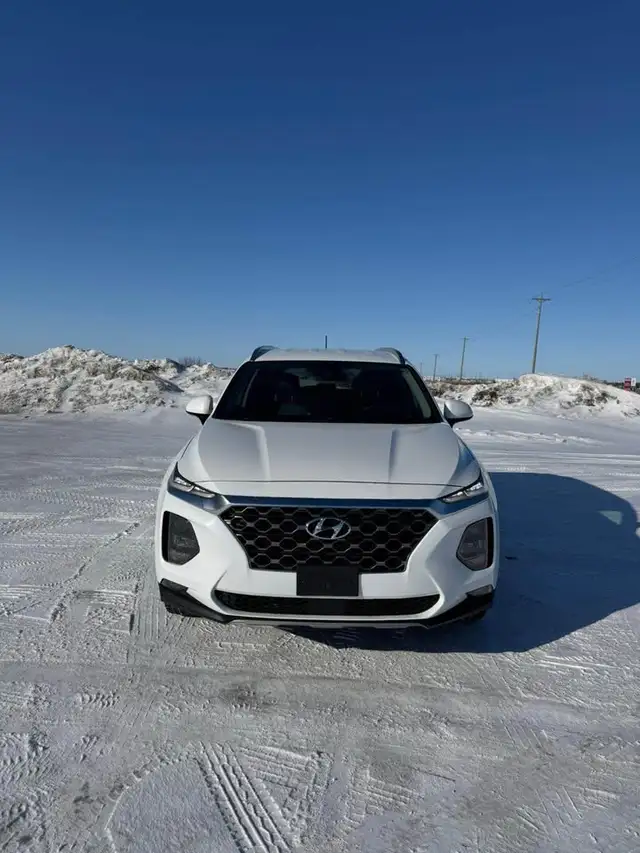 2019 Hyundai Santa Fe Essential - Photo 2