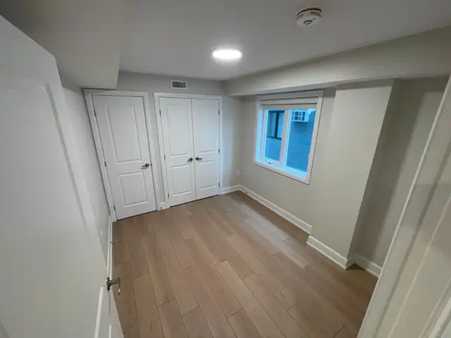 Steps to Ottawa University - Beautiful 1 bedroom apt - NEW BUILD - Photo 5