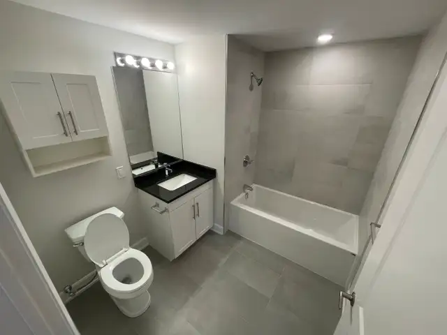 Steps to Ottawa University - Beautiful 1 bedroom apt - NEW BUILD - Photo 6