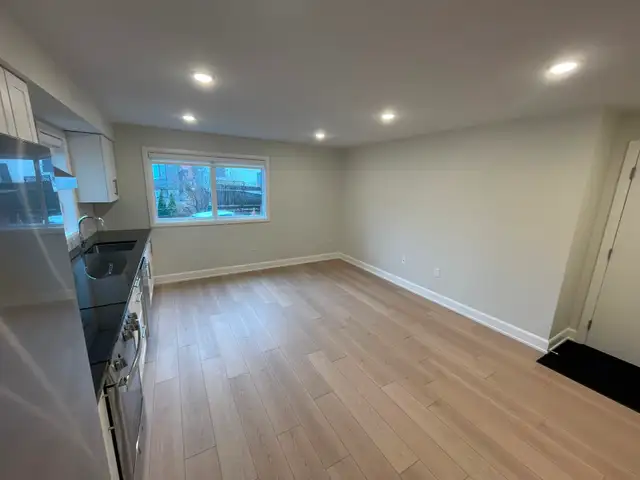 Steps to Ottawa University - Beautiful 1 bedroom apt - NEW BUILD - Photo 7