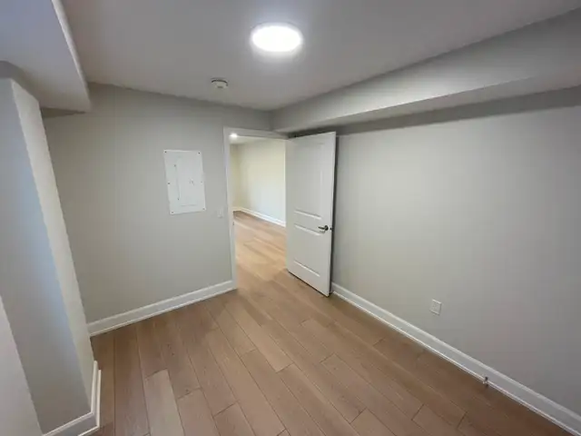 Steps to Ottawa University - Beautiful 1 bedroom apt - NEW BUILD - Photo 8