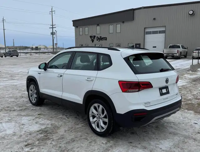 2023 Volkswagen Taos Trendline - Photo 7