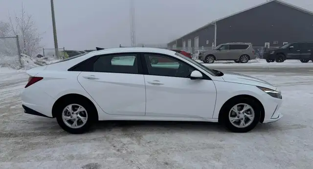 2021 Hyundai Elantra Essential - Photo 6
