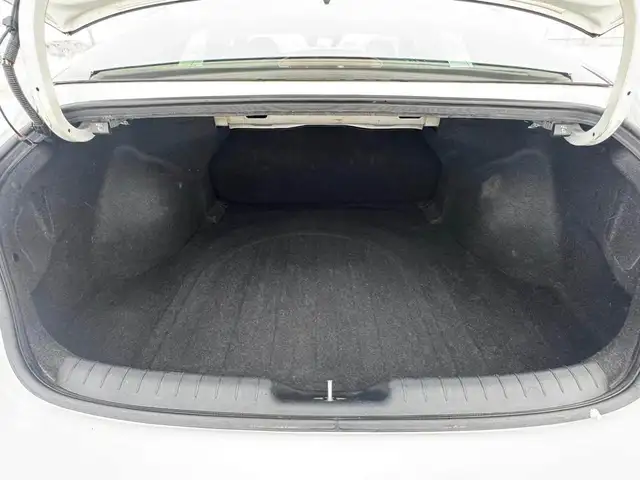 2021 Hyundai Elantra Essential - Photo 8