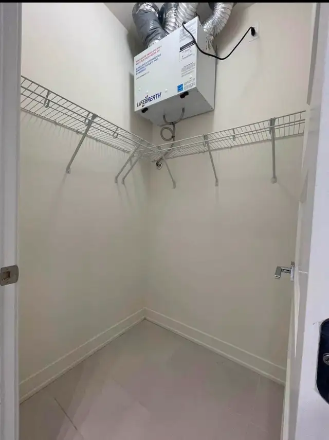 Urgent - 1 chambre   Bureau disponible pour cessation de bail - Photo 3