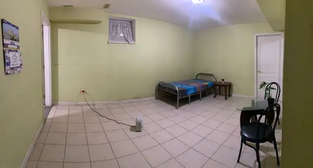 One Bedroom Basement Apartment - $1400 - Albion / Islington - Photo 2