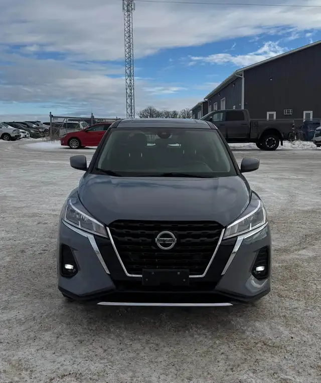 2021 Nissan Kicks S - Photo 2