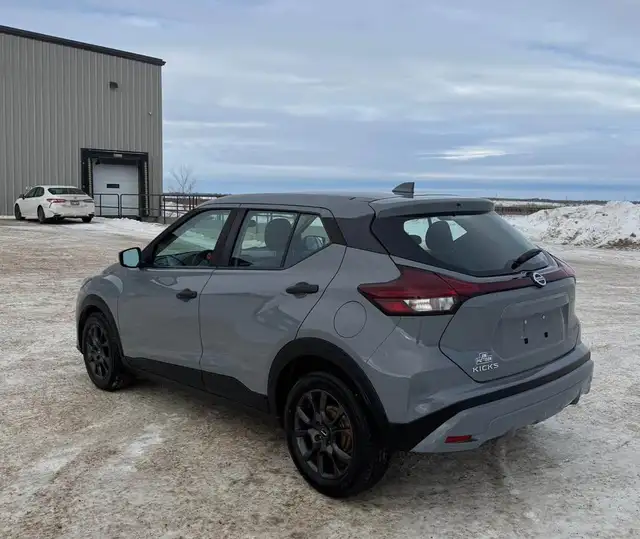 2021 Nissan Kicks S - Photo 8