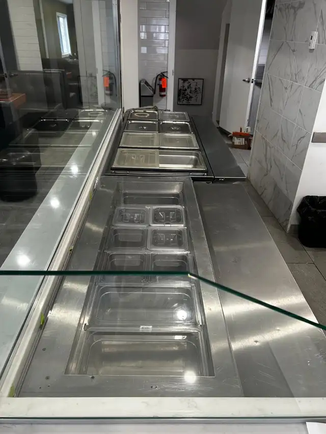 Full restaurant equipment