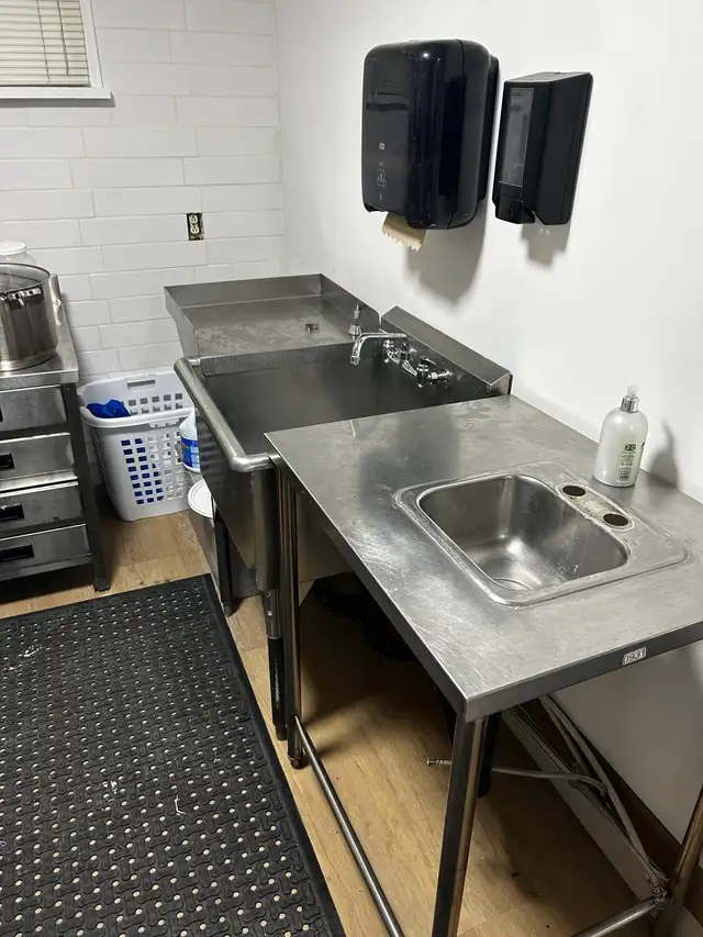 Full restaurant equipment - Photo 2