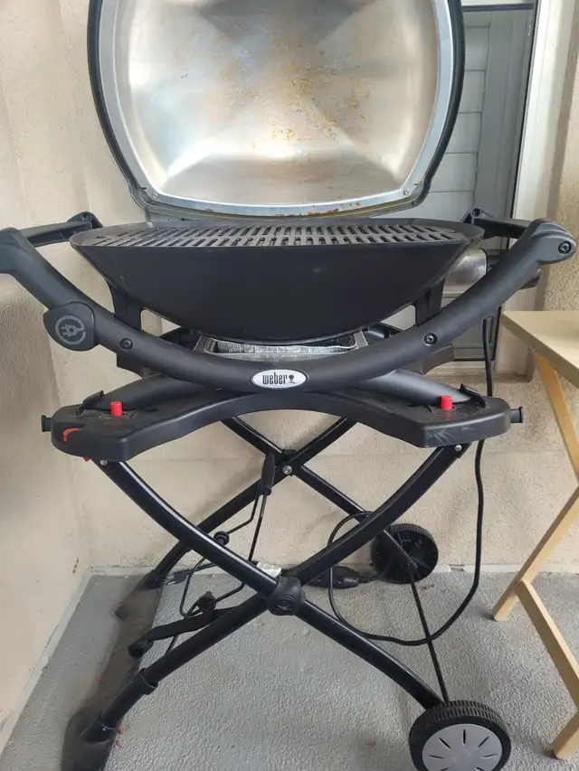 Weber Q2400 Electric Grill / Movable Stand/ Cover - Photo 4