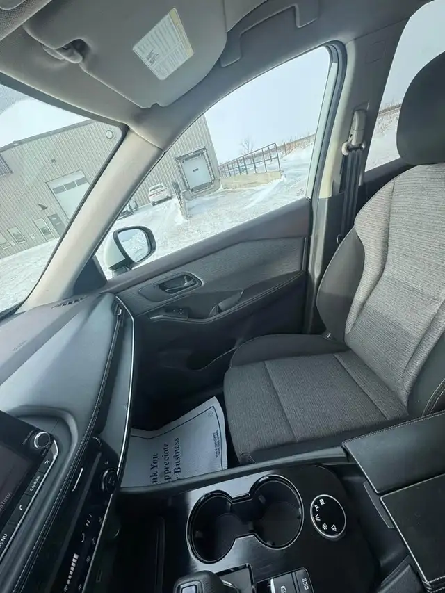 2022 Nissan Rogue S - Photo 12