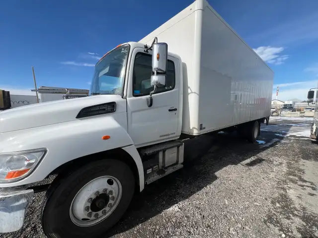 5 ton truck for hire Calgary to Edmonton or vice versa - Photo 2