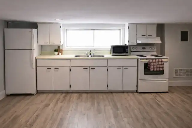 1-Bed Apartment for Rent – Mitchell | $1,075/m | Available May 1 - Photo 6