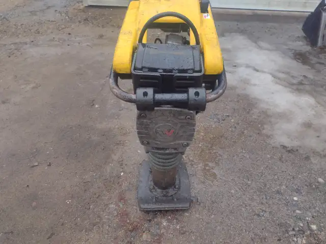 Jumping jack WACKER NEUSON pour pieces ou pour réparer - Photo 4